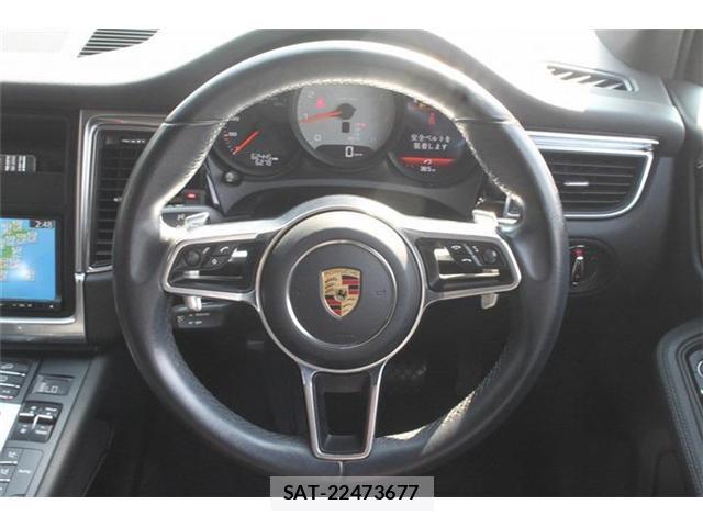 Porsche MACAN 2015-09 8222005-16