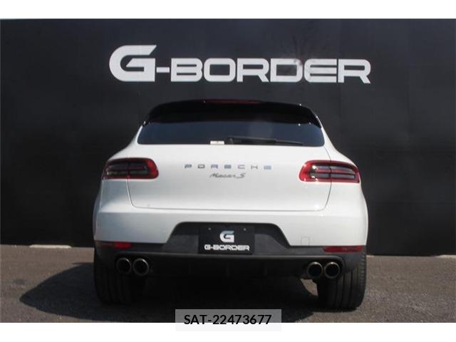 Porsche MACAN 2015-09 8222005-8