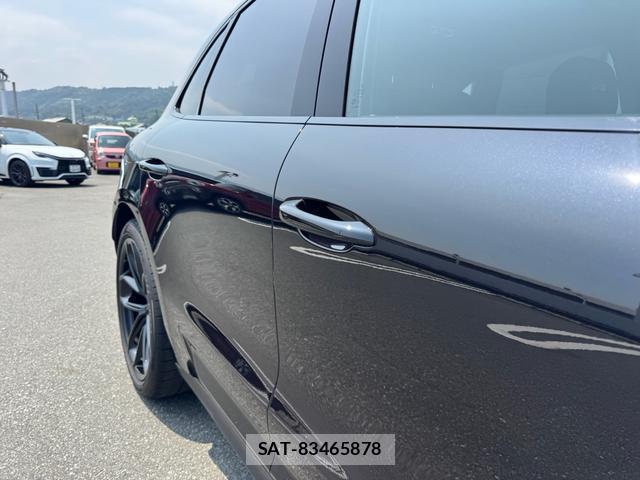 Porsche MACAN 2024-09 8223544-17