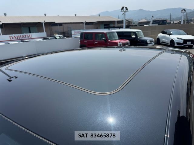 Porsche MACAN 2024-09 8223544-8