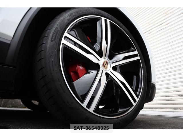 Porsche MACAN 2026-03 8224293-8