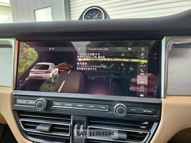 Porsche MACAN 2019-07 8224739-13