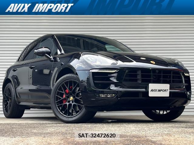 Porsche MACAN 2018-07 8224740-0