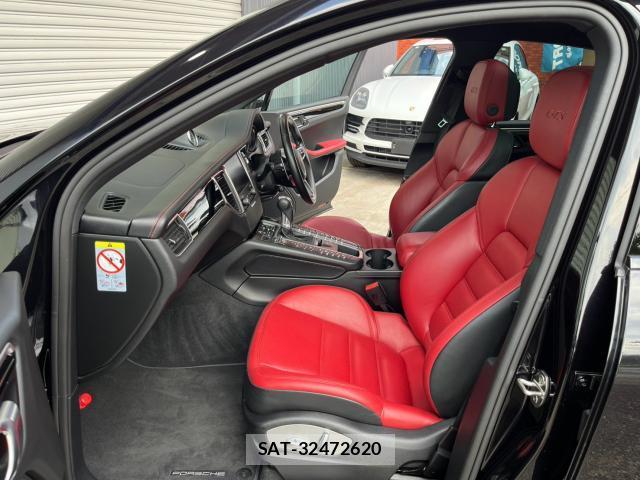 Porsche MACAN 2018-07 8224740-15