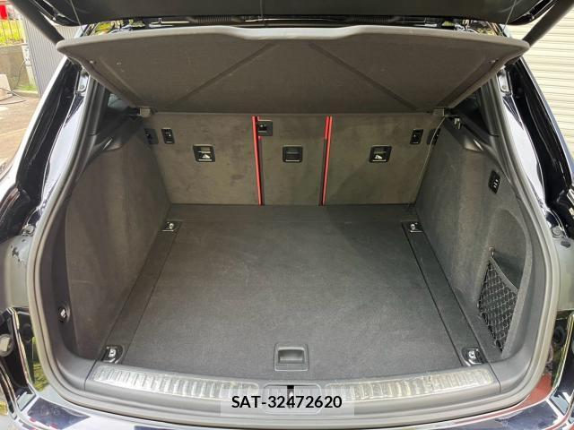 Porsche MACAN 2018-07 8224740-18
