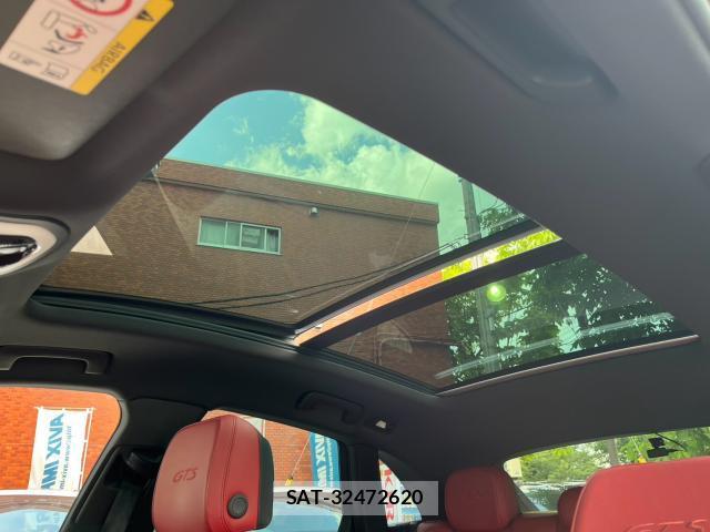 Porsche MACAN 2018-07 8224740-6