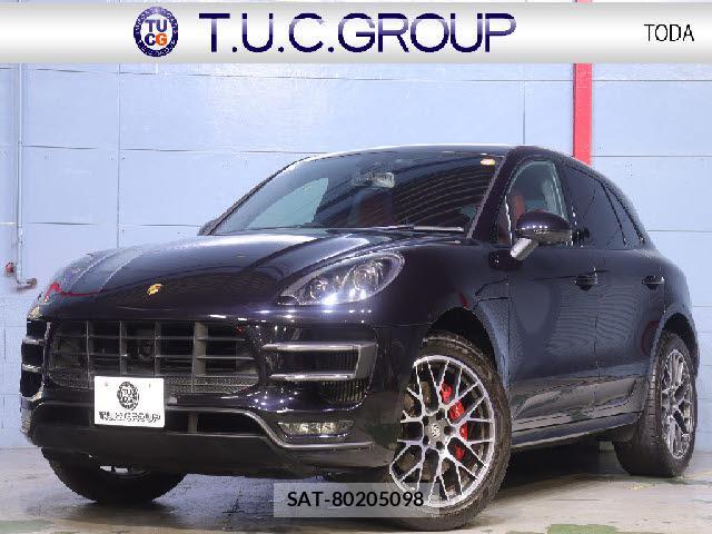 Porsche MACAN 2018-09 8225571-0