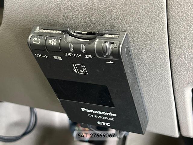 Nissan MARCH 2016-06 8221633-4