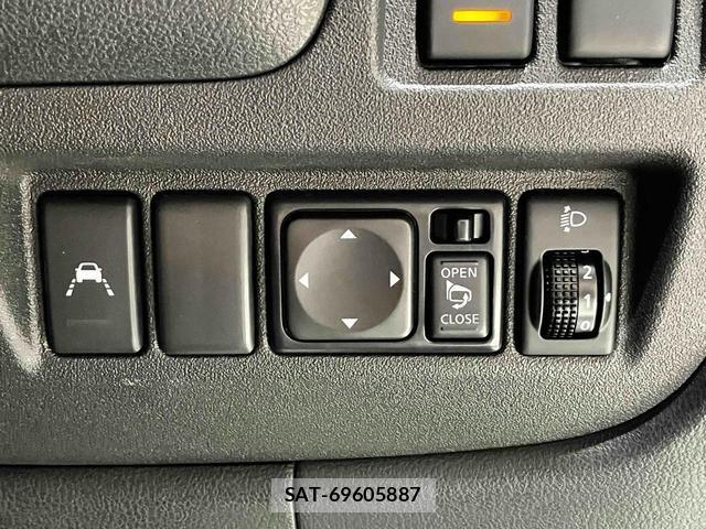 Nissan MARCH 2021-05 8224246-6