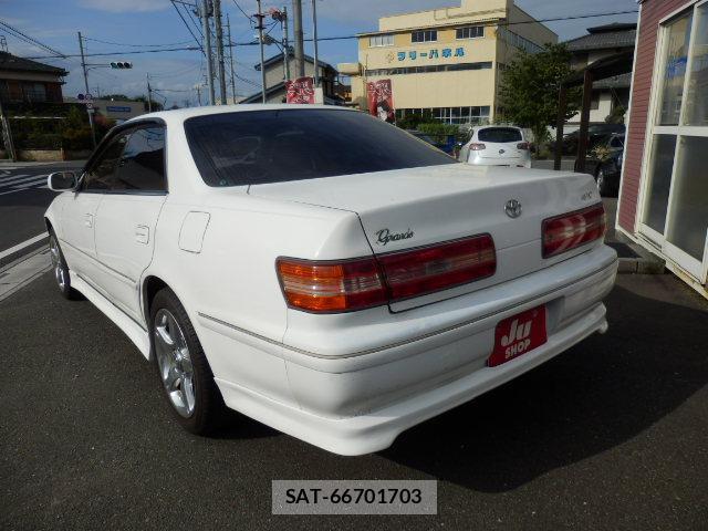Toyota MARK II 1997-02 8223269-1