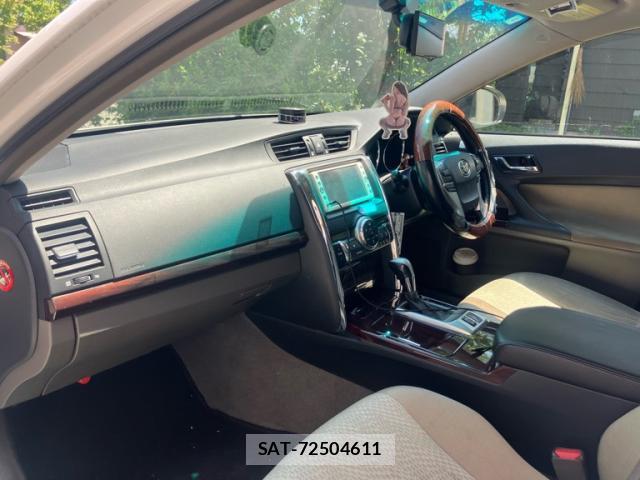 Toyota MARK X 2010-02 8217124-11