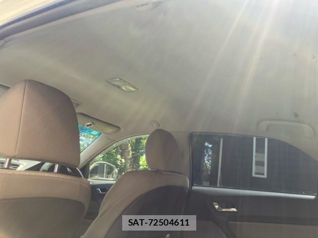 Toyota MARK X 2010-02 8217124-9