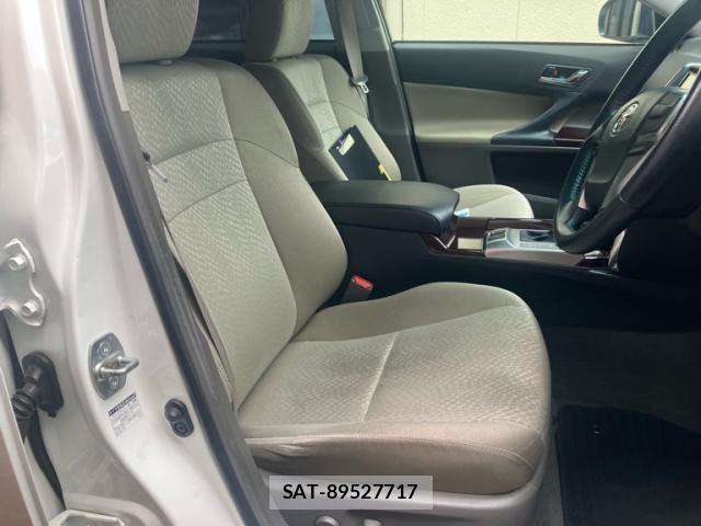 Toyota MARK X 2010-11 8219843-16