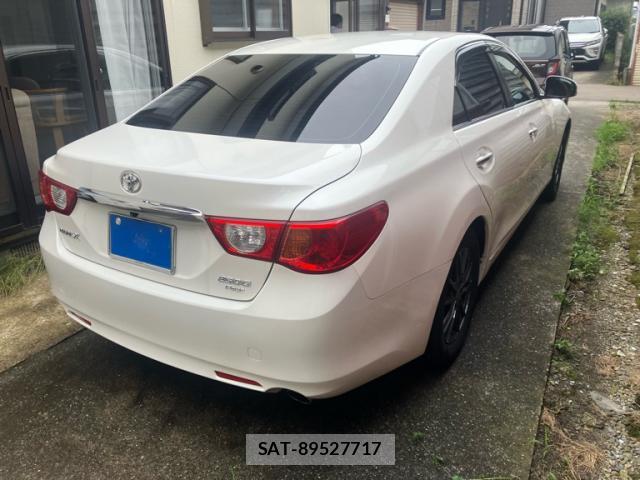 Toyota MARK X 2010-11 8219843-3