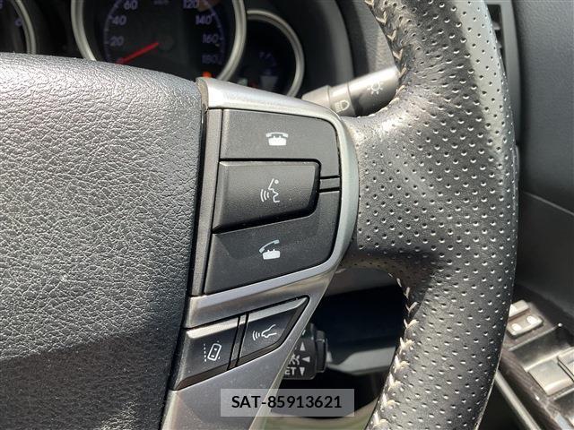 Toyota MARK X 2017-06 8222432-14