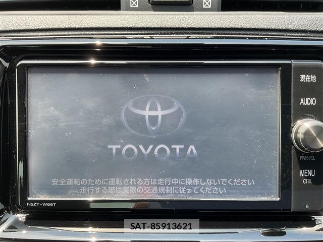 Toyota MARK X 2017-06 8222432-2