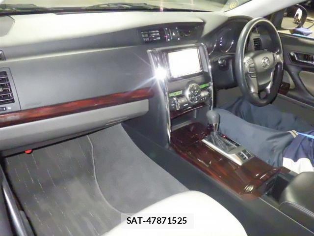 Toyota MARK X 2011-07 8223764-2