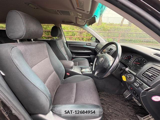 Toyota MARK II 2006-03 8220817-6