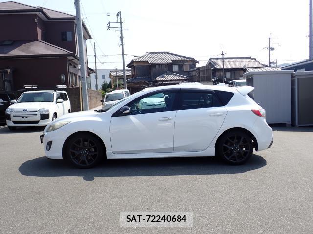 Mazda AXELA 2012-08 8218379-10