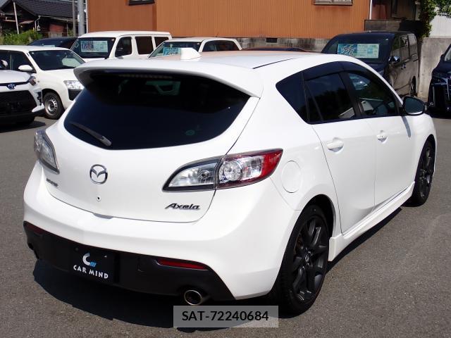 Mazda AXELA 2012-08 8218379-13