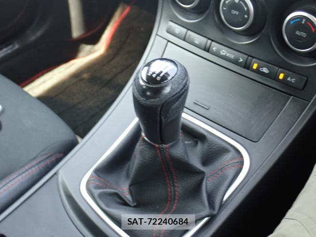 Mazda AXELA 2012-08 8218379-15