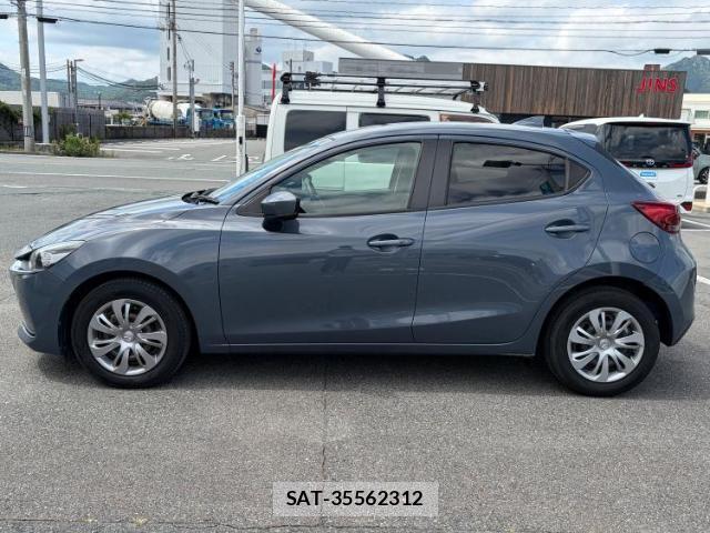 Mazda MAZDA2 2021-01 8216699-1