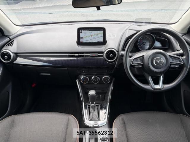 Mazda MAZDA2 2021-01 8216699-3