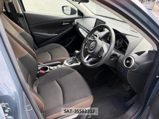 Mazda MAZDA2 2021-01 8216699-4