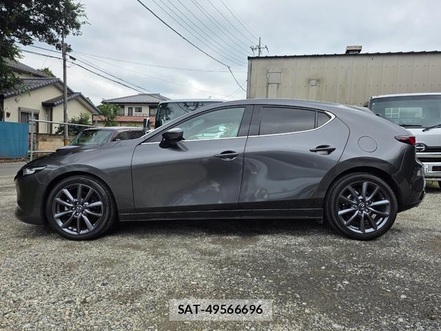 Mazda MAZDA3 2021-08 8216260-3
