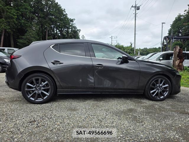Mazda MAZDA3 2021-08 8216260-7