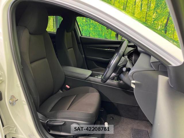 Mazda MAZDA3 2019-06 8216331-7