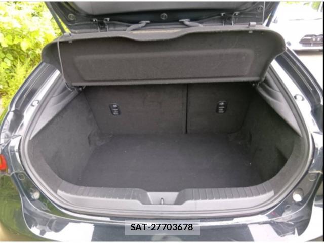 Mazda MAZDA3 2023-06 8216452-8