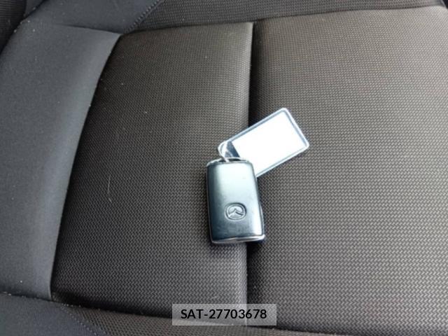 Mazda MAZDA3 2023-06 8216452-9