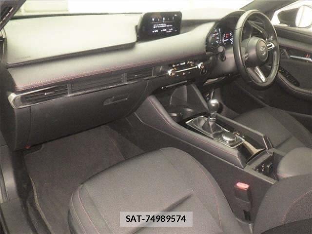 Mazda MAZDA3 2023-04 8218881-2