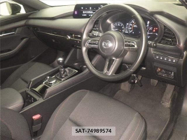 Mazda MAZDA3 2023-04 8218881-4