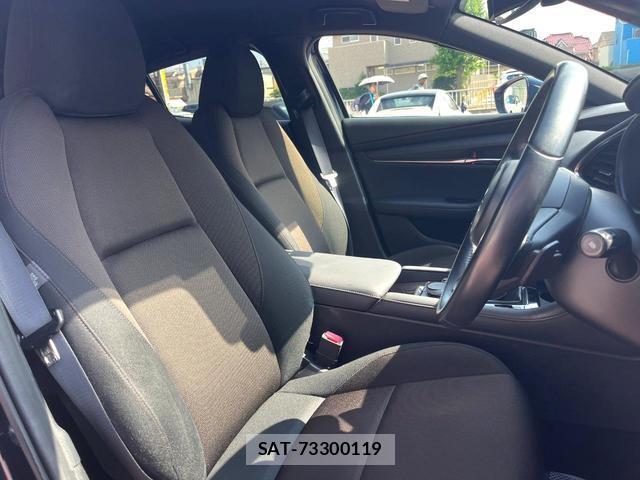 Mazda MAZDA3 2019-11 8219487-7