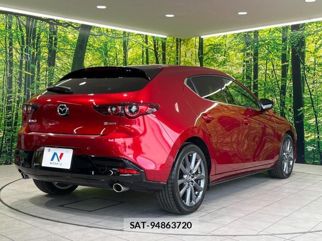 Mazda MAZDA3 2022-07 8219712-16
