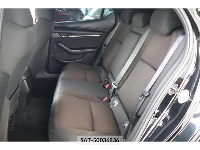 Mazda MAZDA3 2019-07 8222492-6