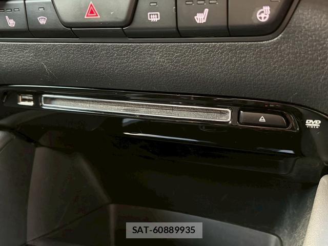 Mazda MAZDA3 2019-07 8223101-10