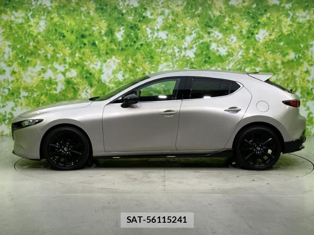 Mazda MAZDA3 2023-05 8225352-1