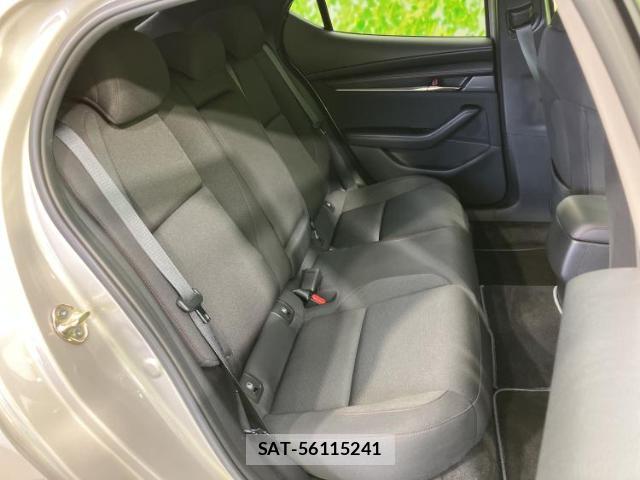 Mazda MAZDA3 2023-05 8225352-5