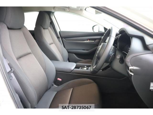 Mazda MAZDA3 2023-01 8222495-13