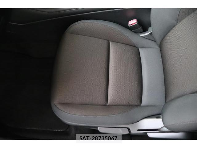 Mazda MAZDA3 2023-01 8222495-18