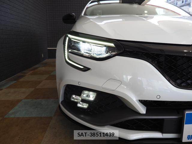 Renault MEGANE 2022-03 8218353-11