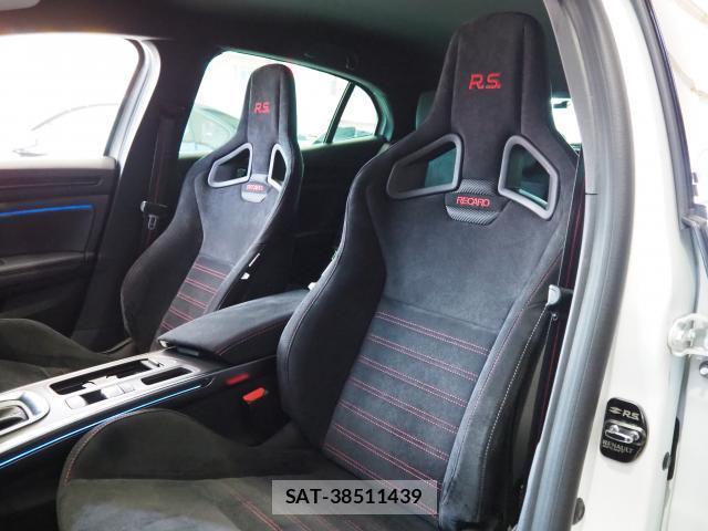 Renault MEGANE 2022-03 8218353-17