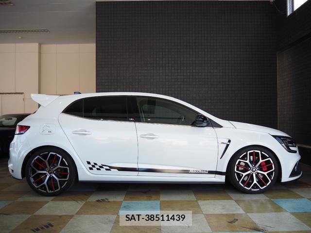 Renault MEGANE 2022-03 8218353-3