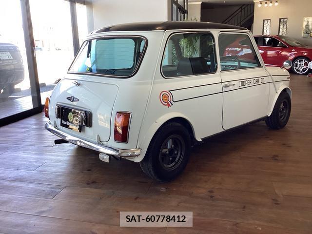 ROVER MINI 1991-09 8216151-8
