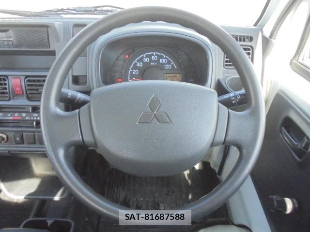 Mitsubishi MINICAB TRUCK 2019-07 8217091-10