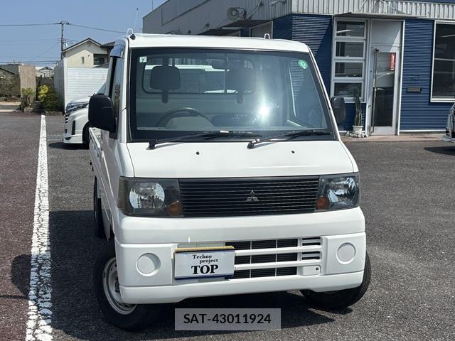 Mitsubishi MINICAB TRUCK 2006-02 8218376-0