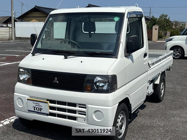 Mitsubishi MINICAB TRUCK 2006-02 8218376-12